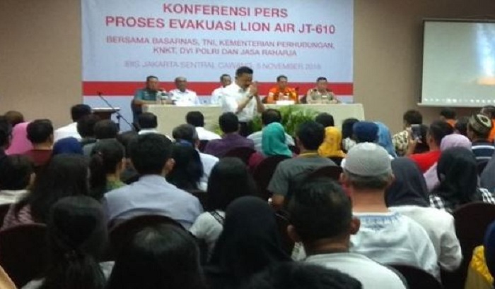 Bertemu Keluarga Korban, Pemilik Lion Air Rusdi Kirana hanya Bisa Menunduk dan Terdiam