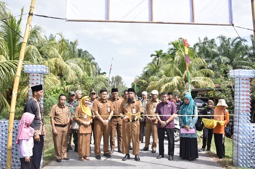 Bupati Kasmarni Launching Kampung Germas Desa Berancah