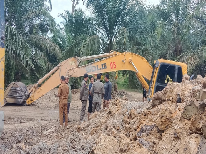 Satpol PP Kampar Turun Ke lokasi Tambang Galian C Empat Balai