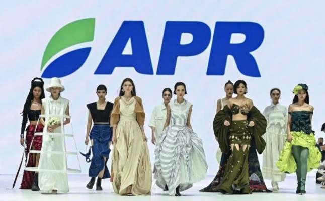 Kolaborasi padukan simplicity dan sustainability dari serat rayon APR di JFW 2024