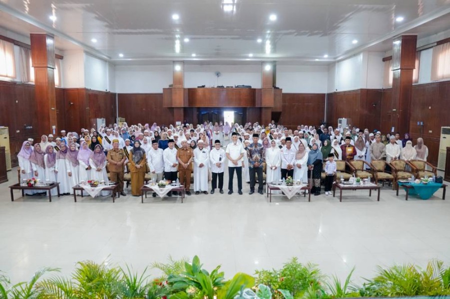 Wali Kota Dumai Hadiri Wisuda Tahfidz SMPN 4, Cetak Generasi Qur’ani Berakhlak Mulia