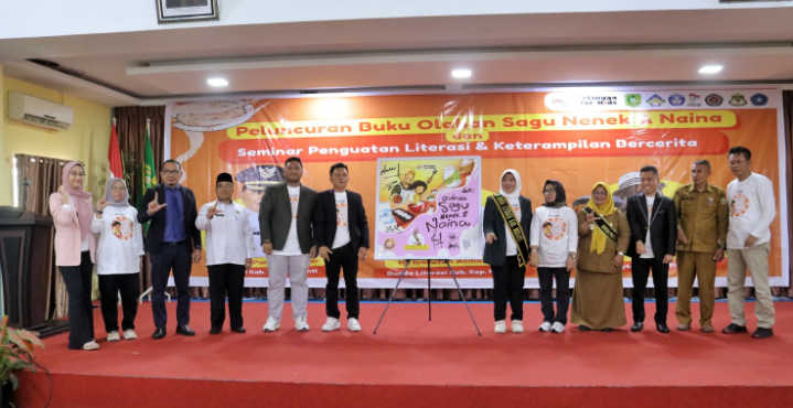 Bunda PAUD Meranti Launching Buku Olahan Sagu Nenek dan Naina