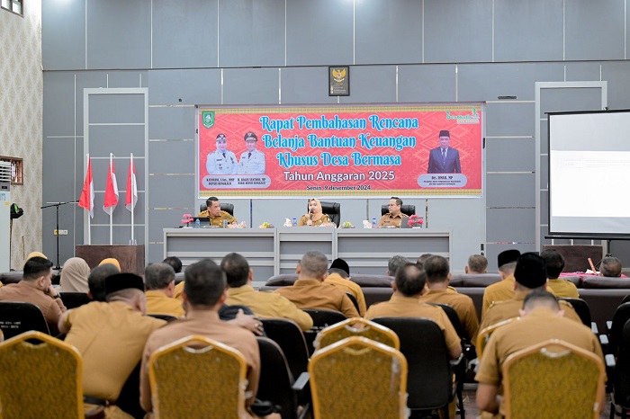Bupati Bengkalis Pimpin Rapat Pembahasan Dana Bermasa 1 Milyar untuk 1 Desa/Kelurahan