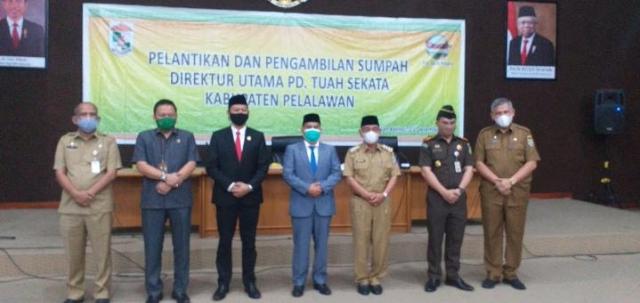Selamat! Bupati HM Harris Resmi Lantik Tengku Putra Sebagai Direktur BUMD Tuah Sekata