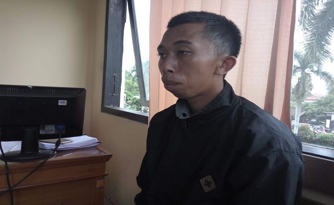 KURANG AJAR... Pria Ini Sebar Foto Bugil Pacar ke Ayah Korban, Ujung-ujungnya ke Polisi Juga
