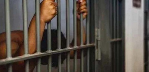 Emosi Dituduh Selingkuh, Seorang Pria Siram dan Bakar Istrinya Pakai Bensin