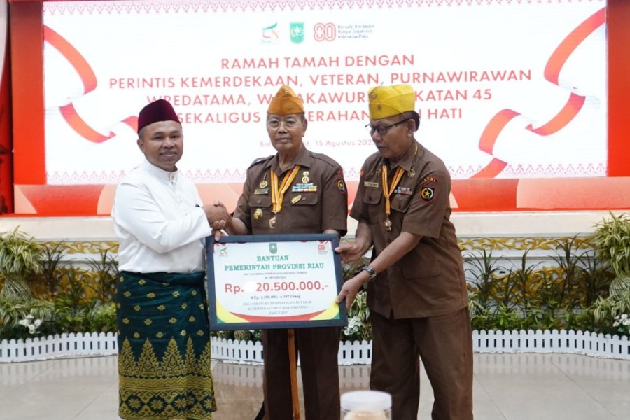 347 Veteran dan Janda Veteran Terima Sagu Hati Dari Gubri Wahid
