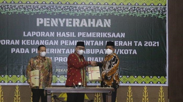 HEBAT! Pemkab Siak Terima Opini WTP 11 Tahun Berturut-turut...