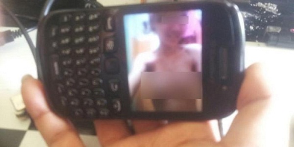 ASTAGA... Foto Bugil Siswa SMA di Siak Beredar di Media Sosial