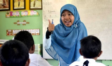 Diambilalih Provinsi, Tenaga Guru Honorer SMA/SMK Siak Terancam Dirumahkan