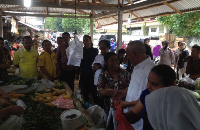 Andi Rachman Blusukan ke Pasar Bawah, Pedagang Daging: Good Morning Mr Andi, How Are You?
