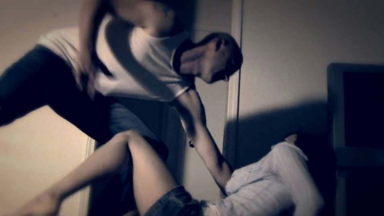 BIADAB... Demi Uang, Remaja Ini Bunuh Ibunya lalu Perkosa Mayatnya