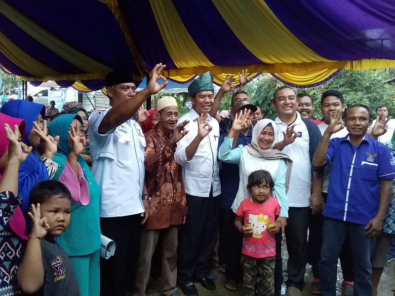 Diminta Solusi Atas Masalah Warga Kuala Cenaku, DR Firdaus ST MT: Doakan Saya Jadi Gubernur Riau