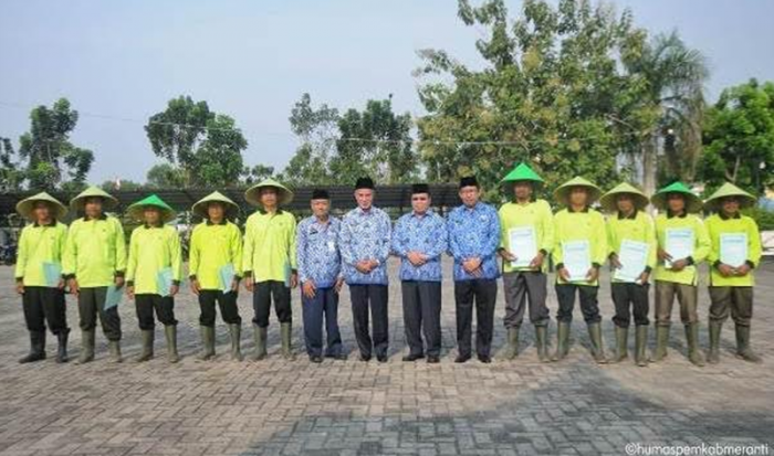 10 Petani di Meranti Terima Sertifikat Kementerian Perkebunan