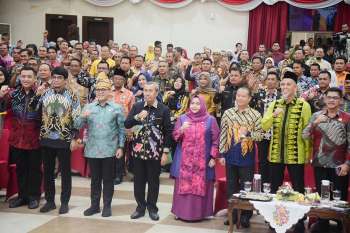 Bupati Kasmarni Siap Tindaklanjuti Arahan Menteri PAN-RB, Jadikan Birokrasi Berdampak, Efesien, Lincah dan Cepat