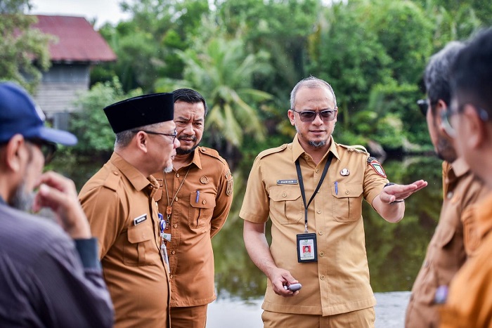 Penanganan Banjir Rob, Pemko Dumai Tinjau Bantaran Sungai Dumai