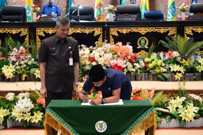 DPRD Riau Sahkan Perubahan Tata Tertib