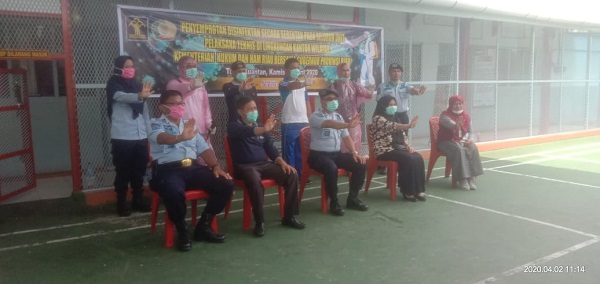 Lapas Kelas II Teluk Kuantan  Lakukan Penyemprotan Desinfektan di Seluruh Ruangan