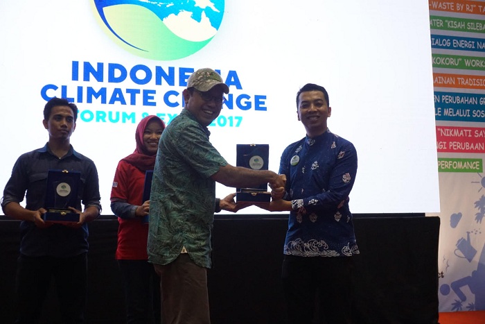 Komitmen Terhadap Perubahan Iklim, APRIL Raih Juara Pertama The Indonesia Climate Change 2017
