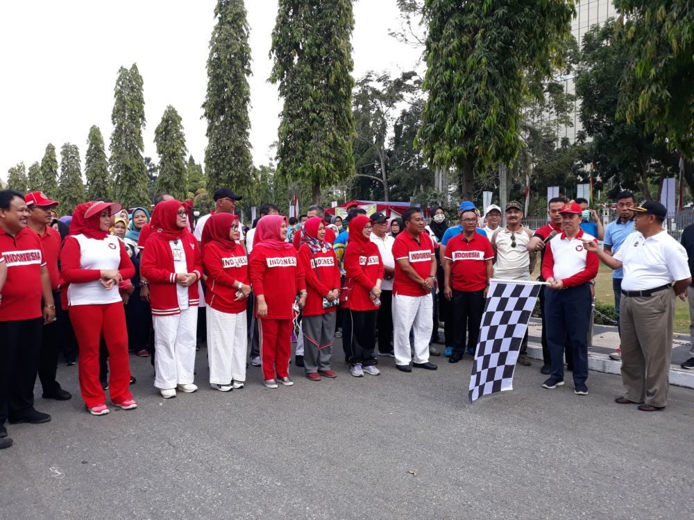 Pemprov Riau Gelar Gerak Jalan Santai Hari Jadi ke-62 Provinsi Riau