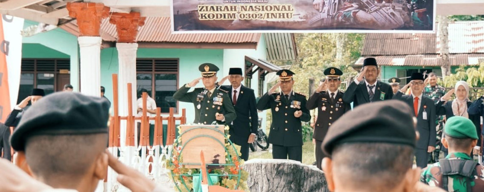 Pjs Bupati Kuansing Hadiri Upacara Ziarah Nasional di TMP K. H. Umar Usman, Koto Teluk Kuantan