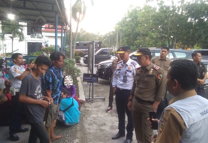 Tim Gabungan Jaring Puluhan Gepeng dan Peminta-minta di Sejumlah Ruas Jalan