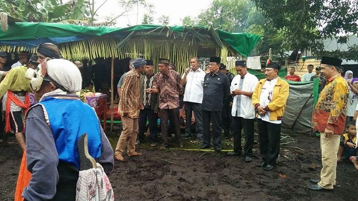 Bupati Inhil Resmikan Gedung PAUD dan Pustu Saat Kunker ke Kecamatan Pulau Burung