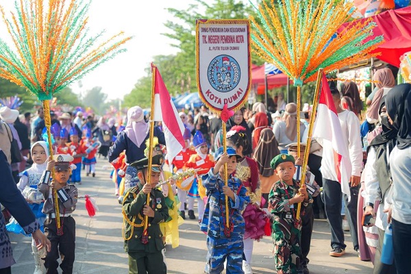 Ribuan Anak PAUD Meriahkan Pawai Karnaval Se-Kota Dumai