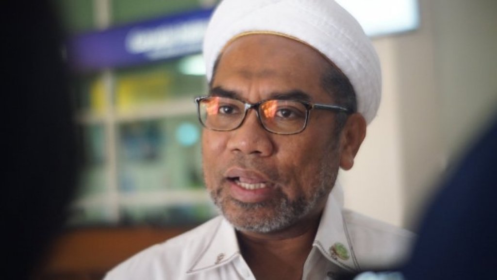 Keras! Kritik FPI yang Tak Mau Urus SKT, Ngabalin: Anta Tinggal di Gurun Pasir?