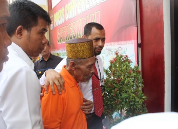 Puang La'lang Tersangka Penistaan Agama, Terbitkan Kartu Anggota Sebagai Jaminan Masuk Surga