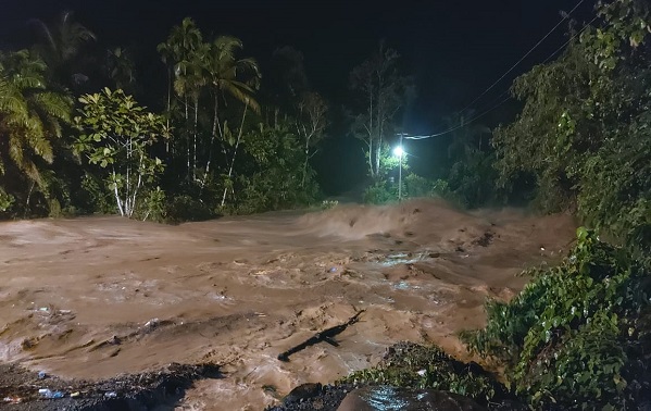Jalan Sumbar-Riau Putus, 80 Rumah Terendam Banjir di Manggilang Pangkalan Koto Baru