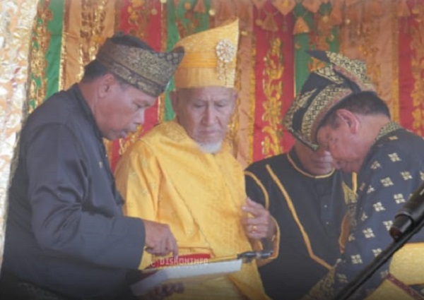 Tuanku Tengku Muhammad Roem Dinobatkan sebagai Junjungan Adat Raja Luhak Kunto Darussalam