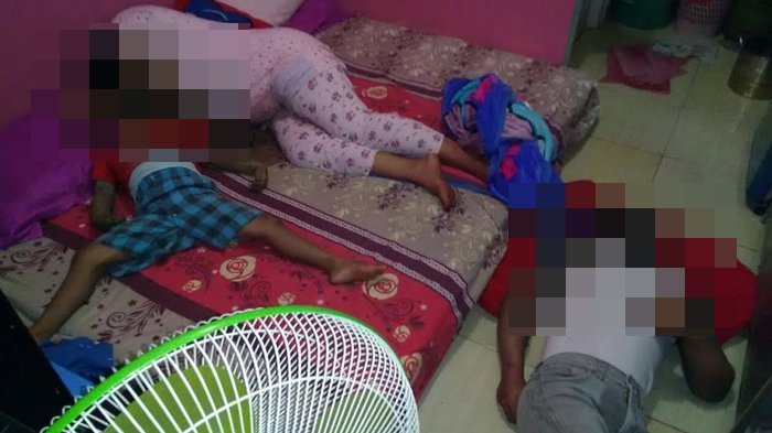 INNALILLAHI... Mayat Satu Keluarga Ditemukan Membusuk di Dalam Rumah, Ada Fotonya