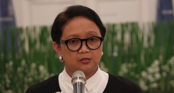 Hanya Larang Turis Iran, Italia dan Korsel, Pemerintah  Indonesia  Dikritik, ''Sumber Coronanya  dari China Kok  Nggak Dilarang?''