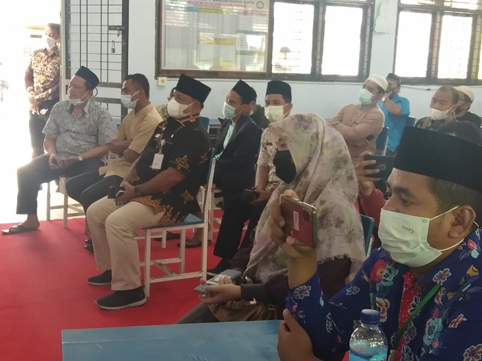 Sekda Kampar Menonton Babak Final Perlombaan Musabaqah Makalah Al-qur'an di SMA 1 Bangkinang 