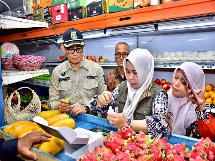 Diduga Mengandung Residu Pastisida, Pemerintah Kabupaten Kampar Sidak Pasar Buah Di Bangkinang Kota