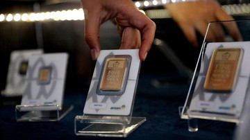 MEROSOT LAGI! Harga Emas Antam Turun Rp12.000 Per Gram