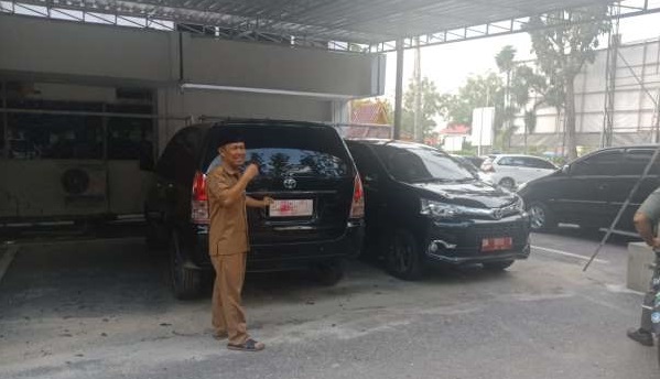 BPKAD Pekanbaru Jemput Paksa 2 Mobil Dinas dari Mantan Anggota Dewan