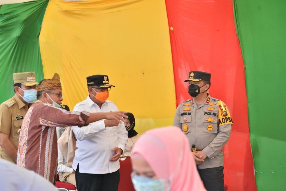 Wagubri Bersama Forkompimda Tinjau TPS di Rokan Hulu
