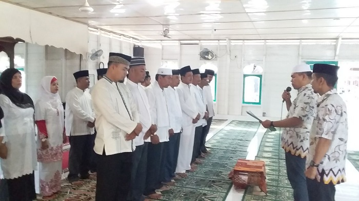 Ketua ICMI Rohil Lantik Pengurus Kecamatan Pasir Limau Kapas Periode 2018 - 2023