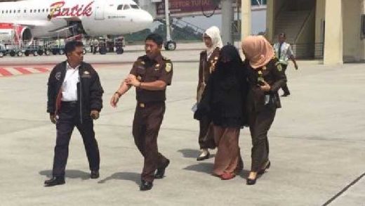 Hendak Terbang ke Batam, Oknum Notaris Neni Sanitra Ditangkap di Jakarta