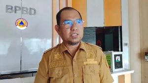 BPBD Riau Kerahkan Water Bombing Penuh: Padamkan Karhutla di Hutan Rapat Perbukitan