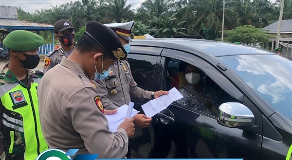Melintas di Perbatasan  Riau-Jambi di Selensen, Kendaraan Disuruh Putar Balik