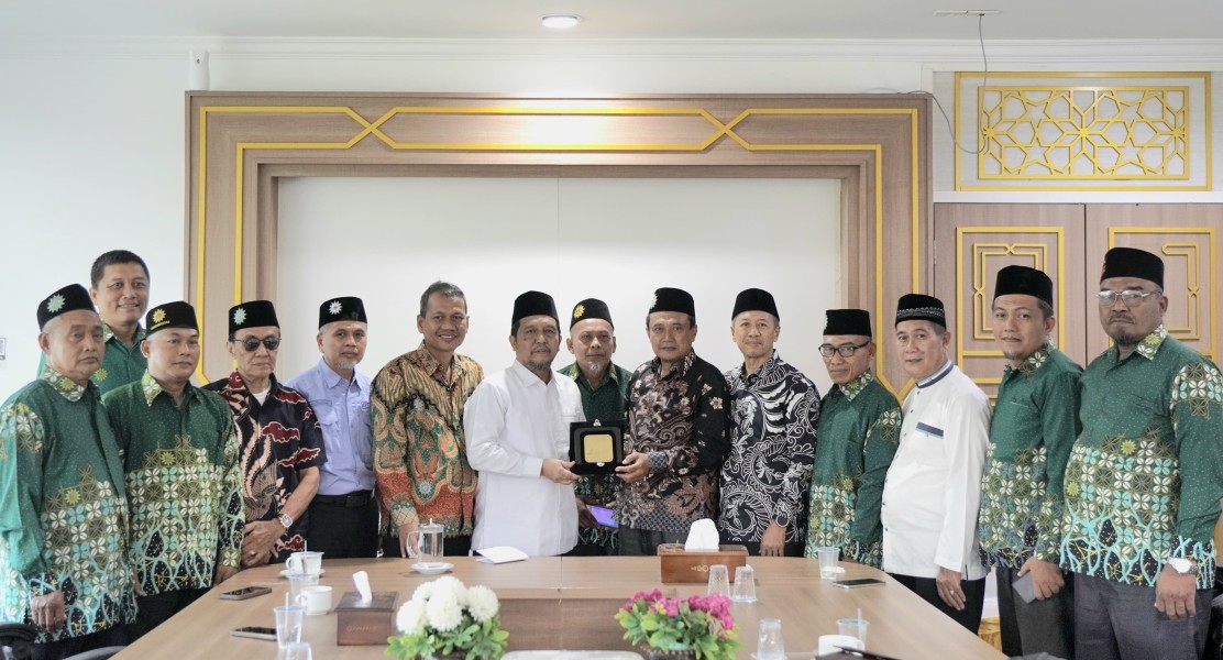 Terima Kunjungan PD Muhammadiyah Langkat, Rektor UMRI Paparkan Program Wakaf dan Globalisasi