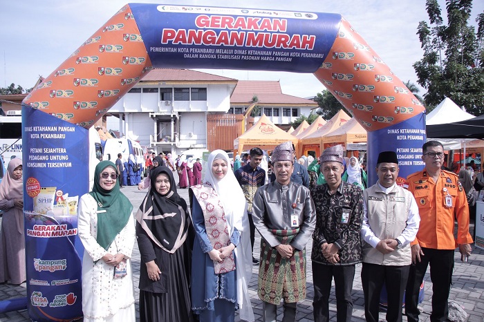 Dibuka Ketua TP PKK Pekanbaru,  DKP  Gelar GPM dan Sosialisasi B2SA di Halaman Gedung MPP