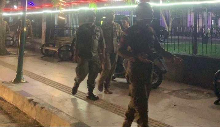 Berduaan Sampai Dinihari, Satpol PP 'Garuk' Sejumlah Muda-mudi di Pedestrian Jalan Sudirman