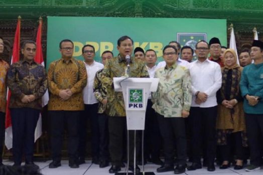 Disebut Rocky Gerung Tak Konsisten, Prabowo: Kita Perlu Gabungkan Semua Kekuatan Demi Rakyat