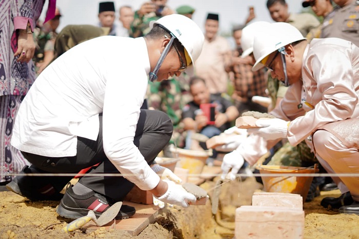Wabup dan Dandim 0321 Rohil Letak Batu Pertama Pembangunan Fisik Koperasi Merah Putih