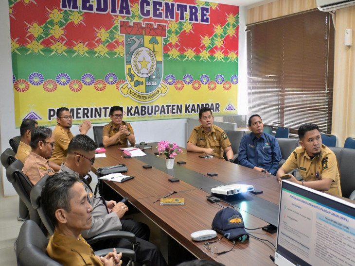 Pemkab Kampar Ikuti Rakor Pengendalian Inflasi dan Evaluasi Program Strategis Nasional Bersama Mendagri