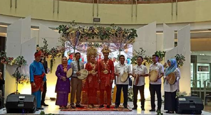 Kepala Disbudpar Apresiasi Pelaksanaan Wedding Expo 2020 di Mal SKA Pekanbaru